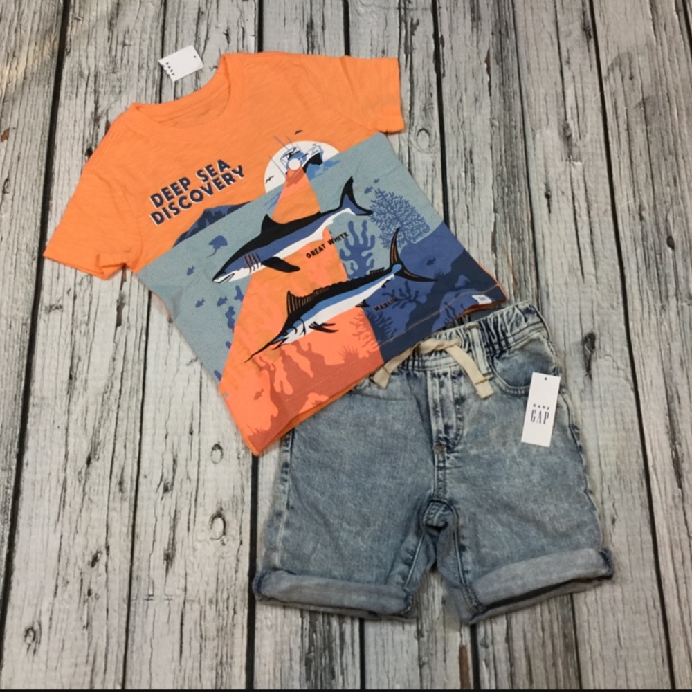 Gap Boys 12-18 Months Orange Deep Sea Shirt & Denim Shorts Outfit